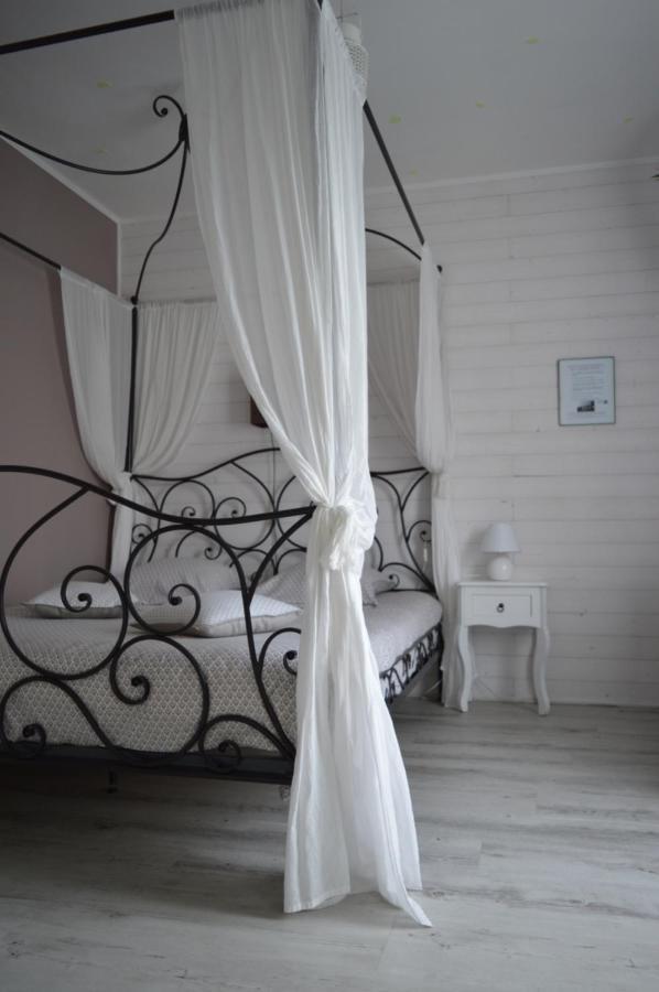 Au Coeur Du Bien Etre, Chambre D'Hotes Avec Piscine Chauffee Et Couverte, Spa, Sauna, Massages Monteaux ภายนอก รูปภาพ